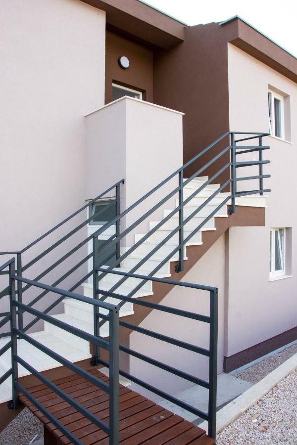 Apartments Melody Mandre Esterno foto