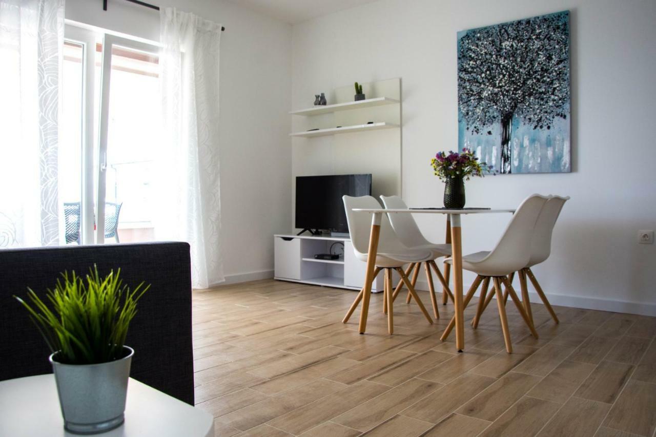 Apartments Melody Mandre Esterno foto